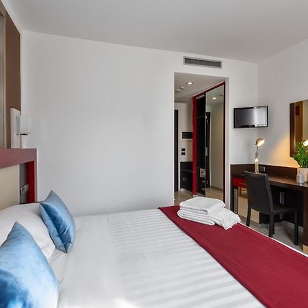 Kairos Garda Hotel Castelnuovo del Garda Exteriör bild