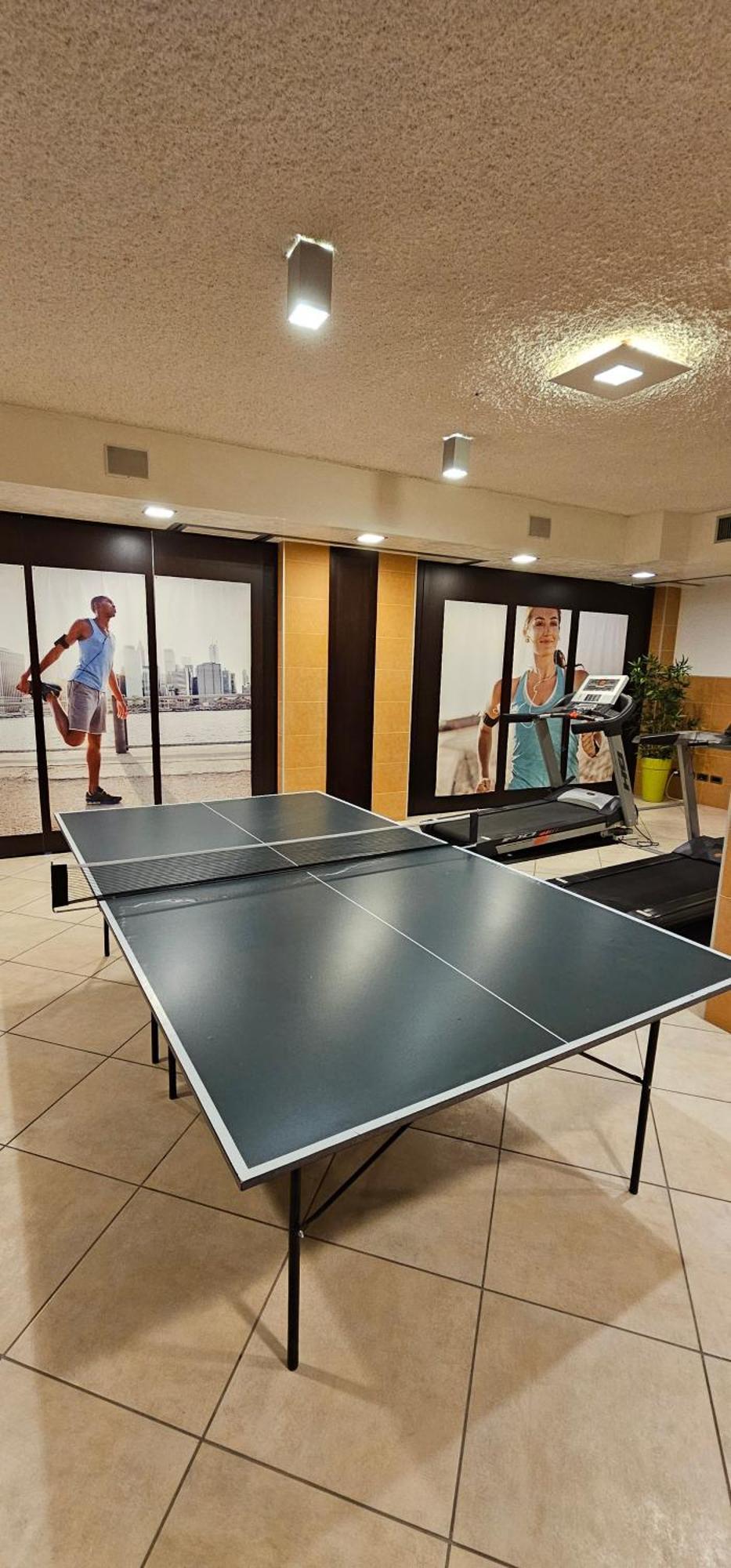 Kairos Garda Hotel Castelnuovo del Garda Exteriör bild